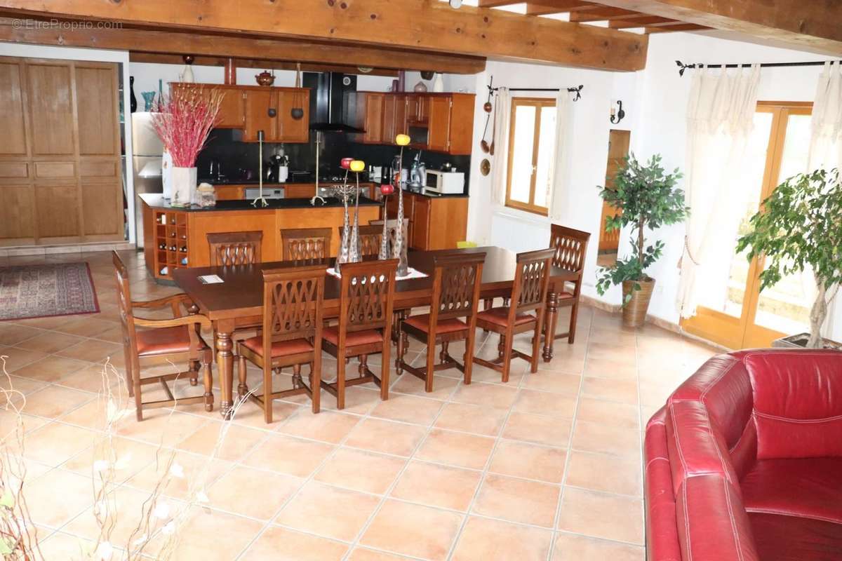 Maison à COULOMMIERS