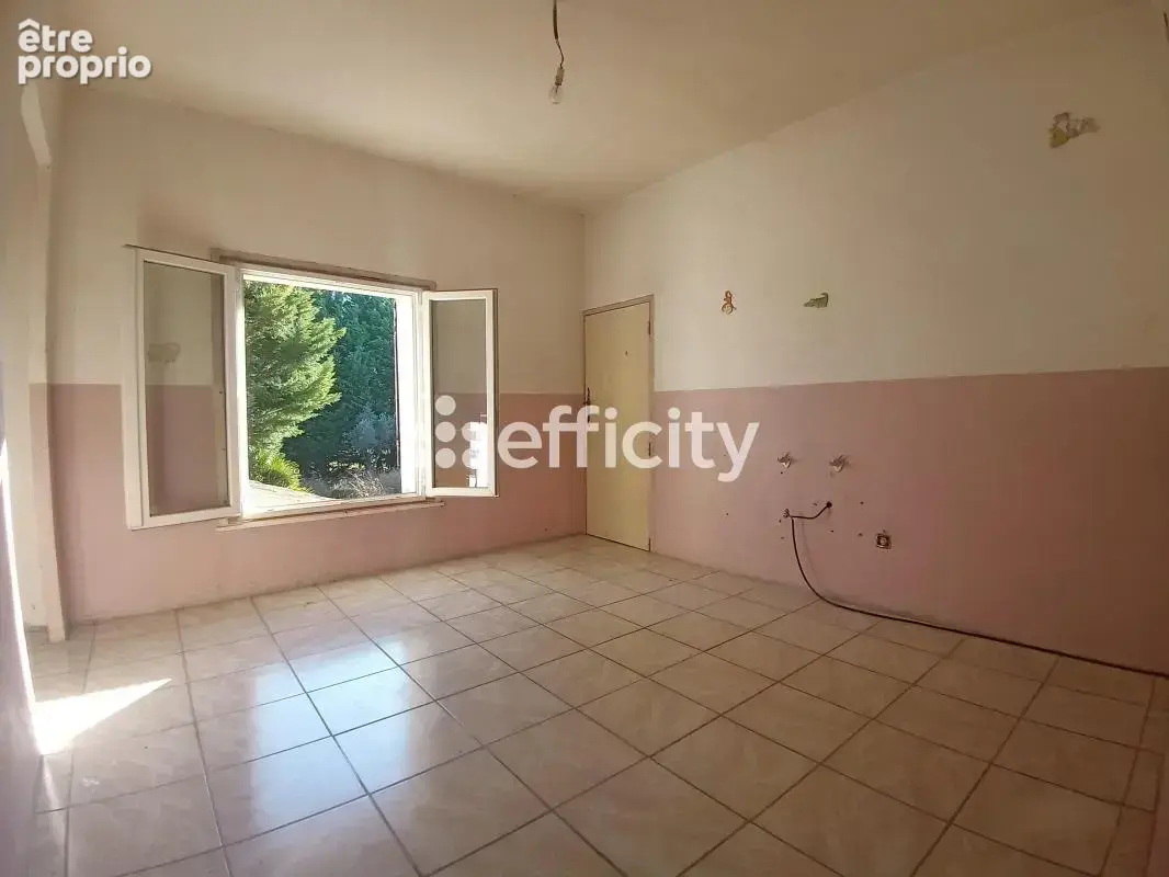 Maison 9 pièces 215 m² à vendre à Althen-Des-Paluds (84210) - photo 15