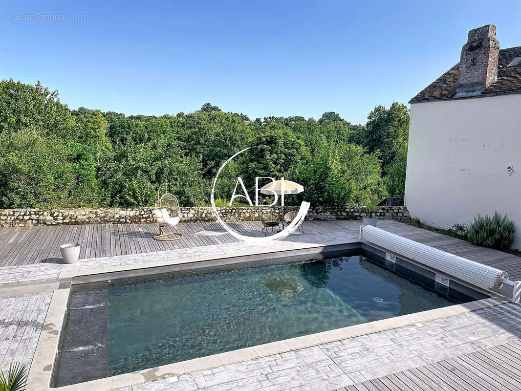 Maison 231 m² à La Ferte-Mace  - photo 2