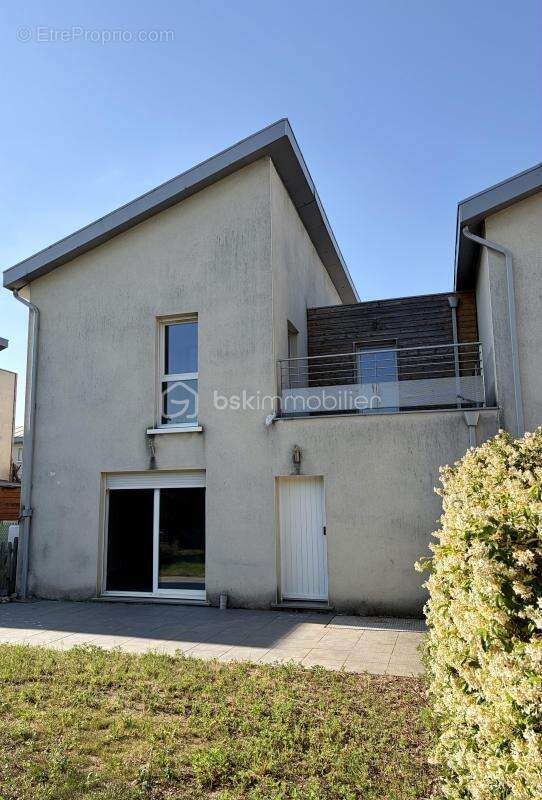 Maison à BOURG-LES-VALENCE