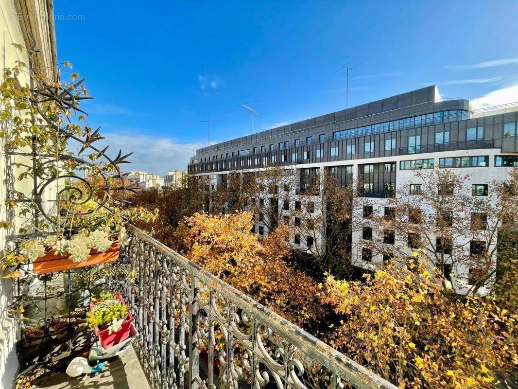 Appartement à PARIS-19E