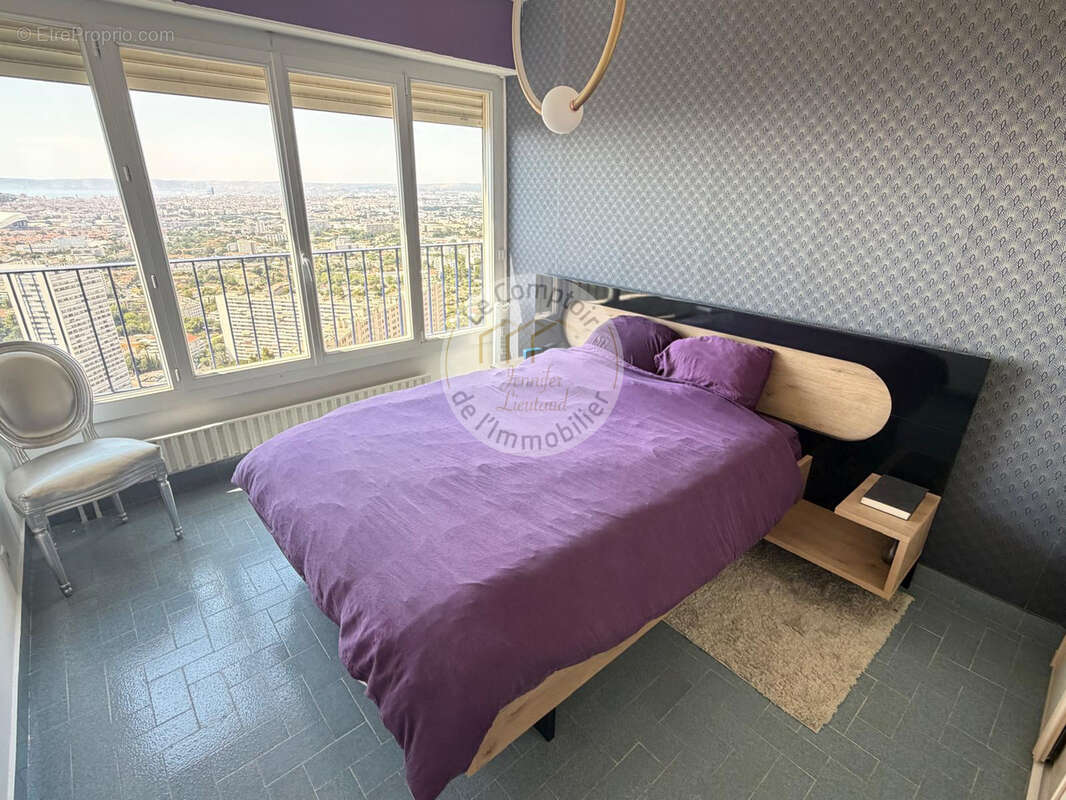 Appartement à MARSEILLE-9E