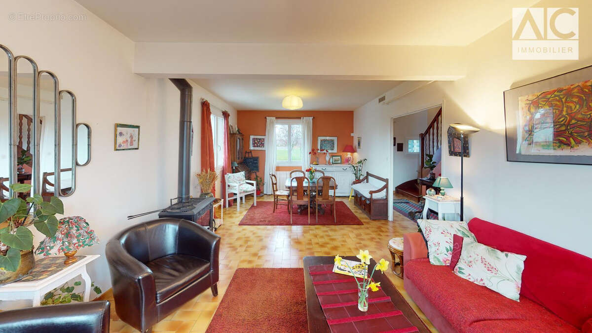 Maison à LANVOLLON