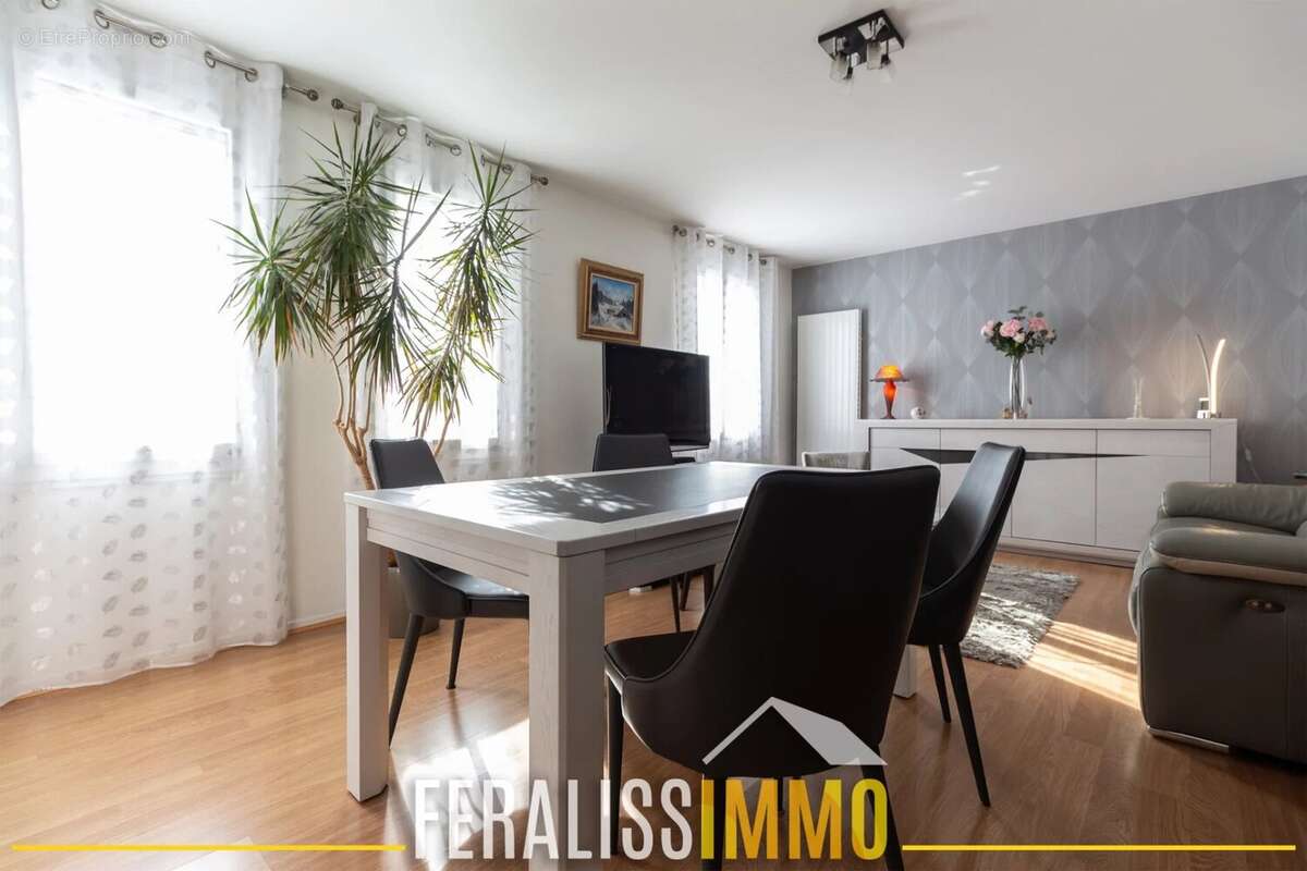 Appartement à COURDIMANCHE