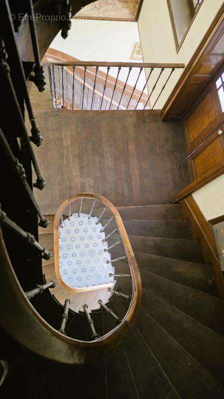 Maison à NEGREPELISSE