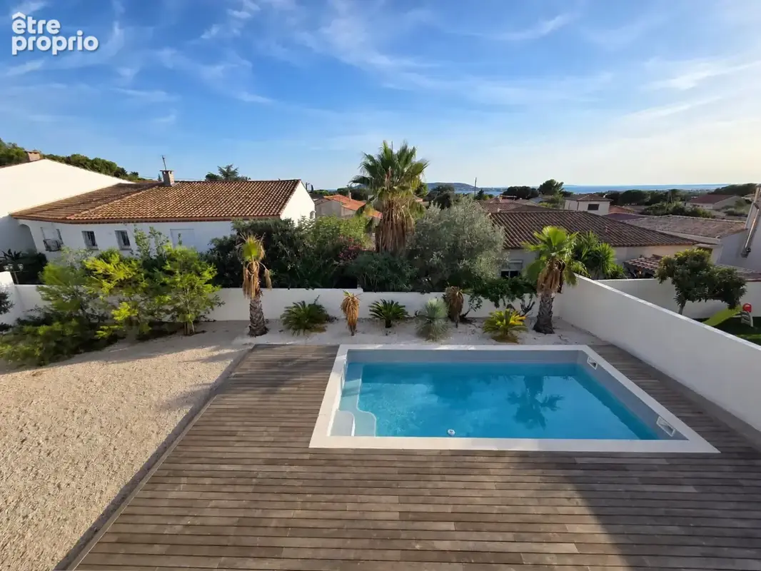 Balaruc-les-bains  villa contemporaine avec piscine & vue étang de thau - photo 3