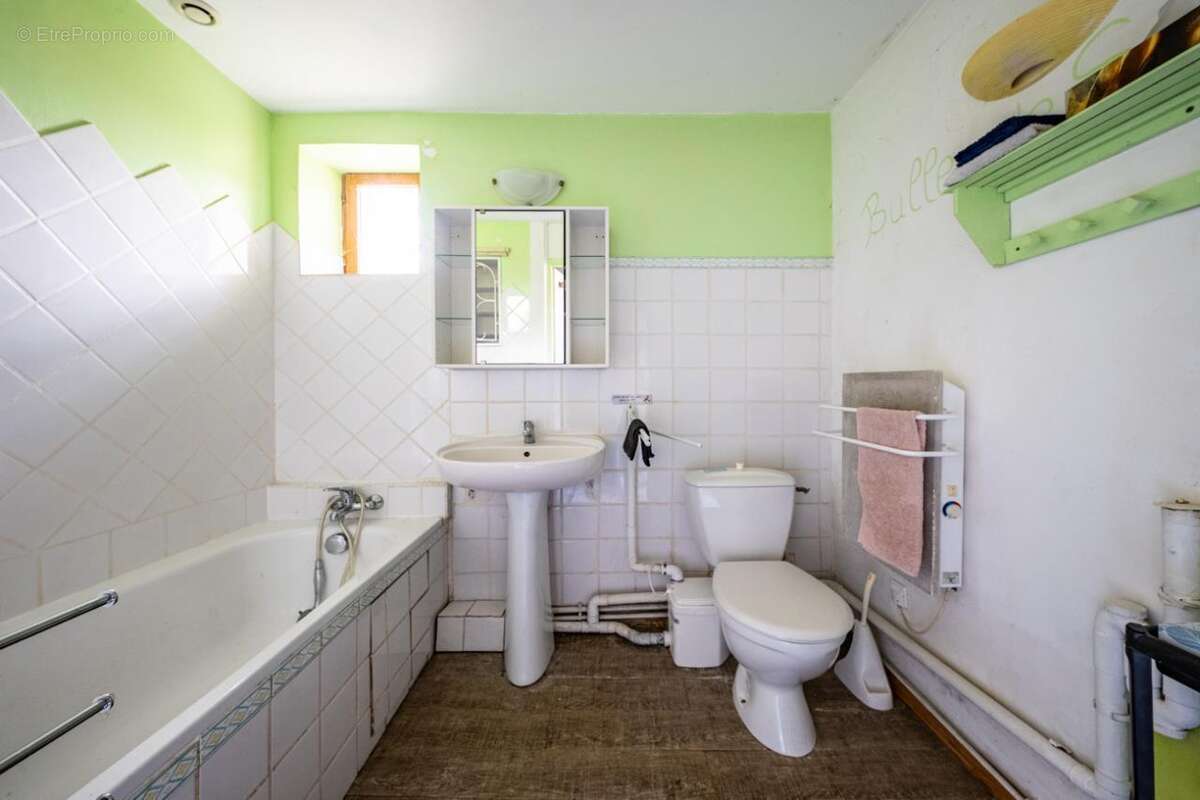 Appartement à BEIRE-LE-CHATEL