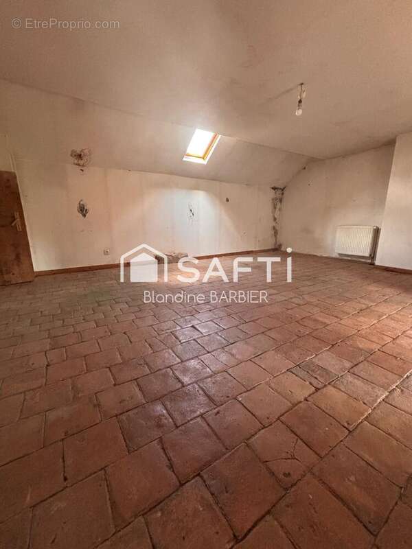 Maison 139 m² à Mesvres  - photo 8