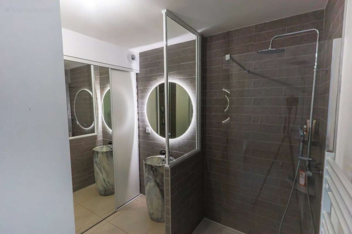 Appartement à SAINT-MANDRIER-SUR-MER