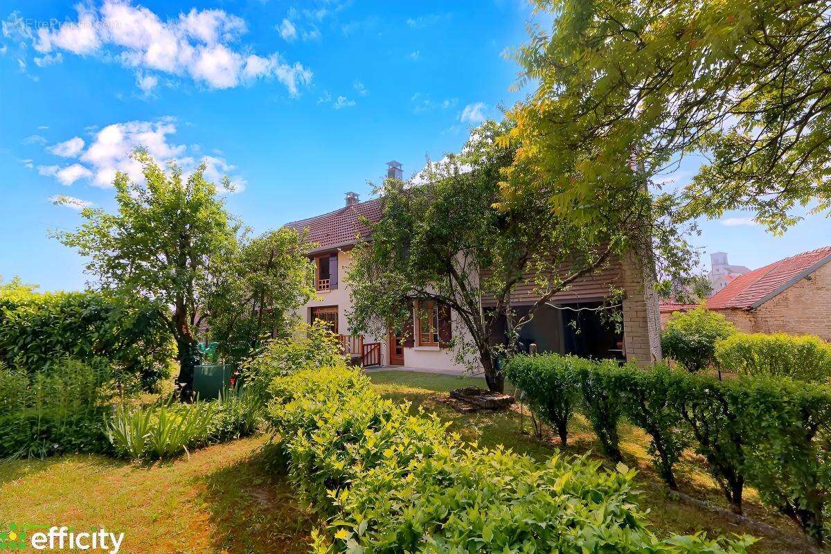 Maison à VILLEDIEU