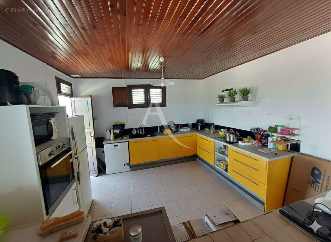 Maison à RIVIERE-SALEE