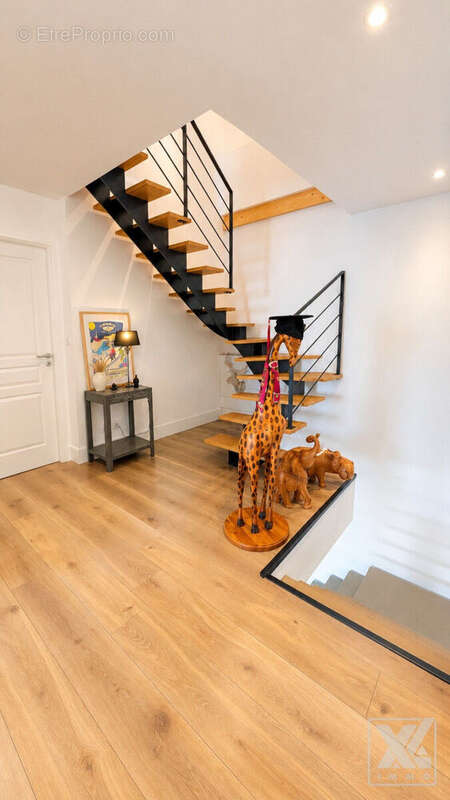 Maison 193 m² à Briancon  - photo 5