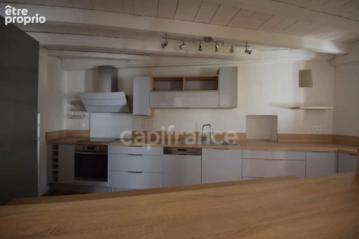 Maison en pierre dans un village de caractère, 4 chambres, garage, dépendances - photo 11