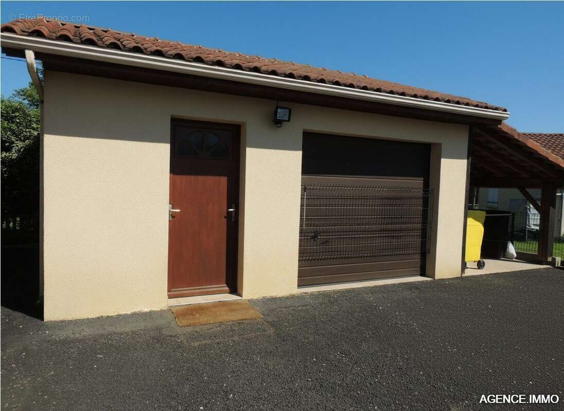 Maison à VILLEFRANCHE-DE-ROUERGUE