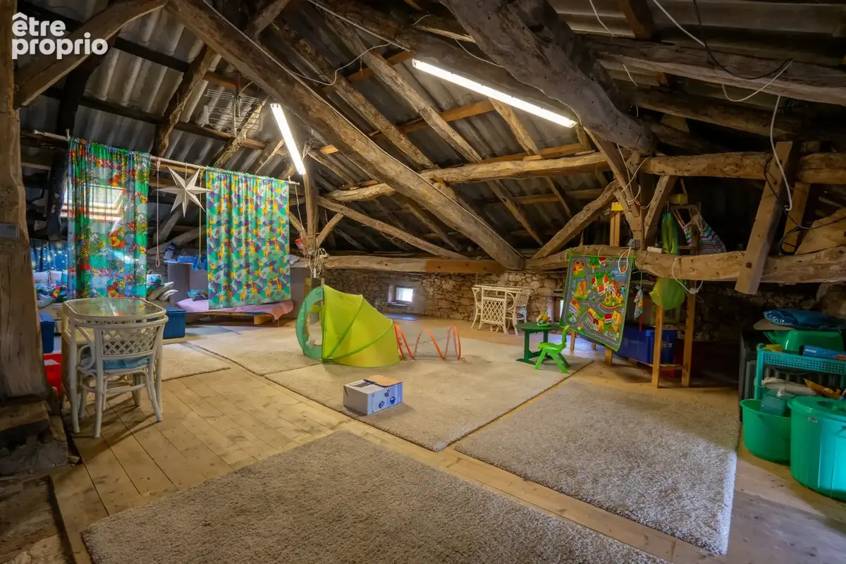 Propriété équestre de caractère avec 5 hectares, piscine couverte et dépendances - photo 21