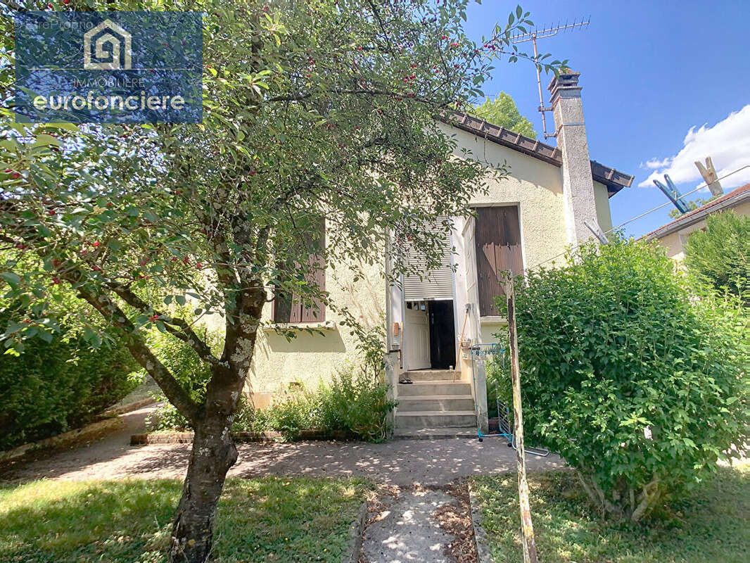Maison à AIX-EN-OTHE