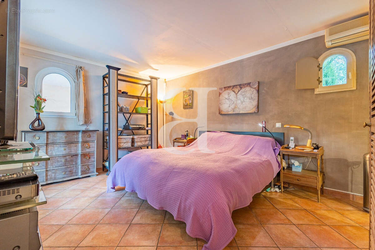 Maison à VAISON-LA-ROMAINE