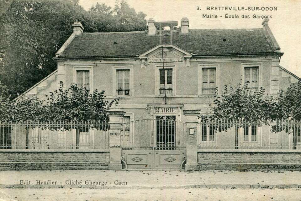 Terrain à BRETTEVILLE-SUR-ODON