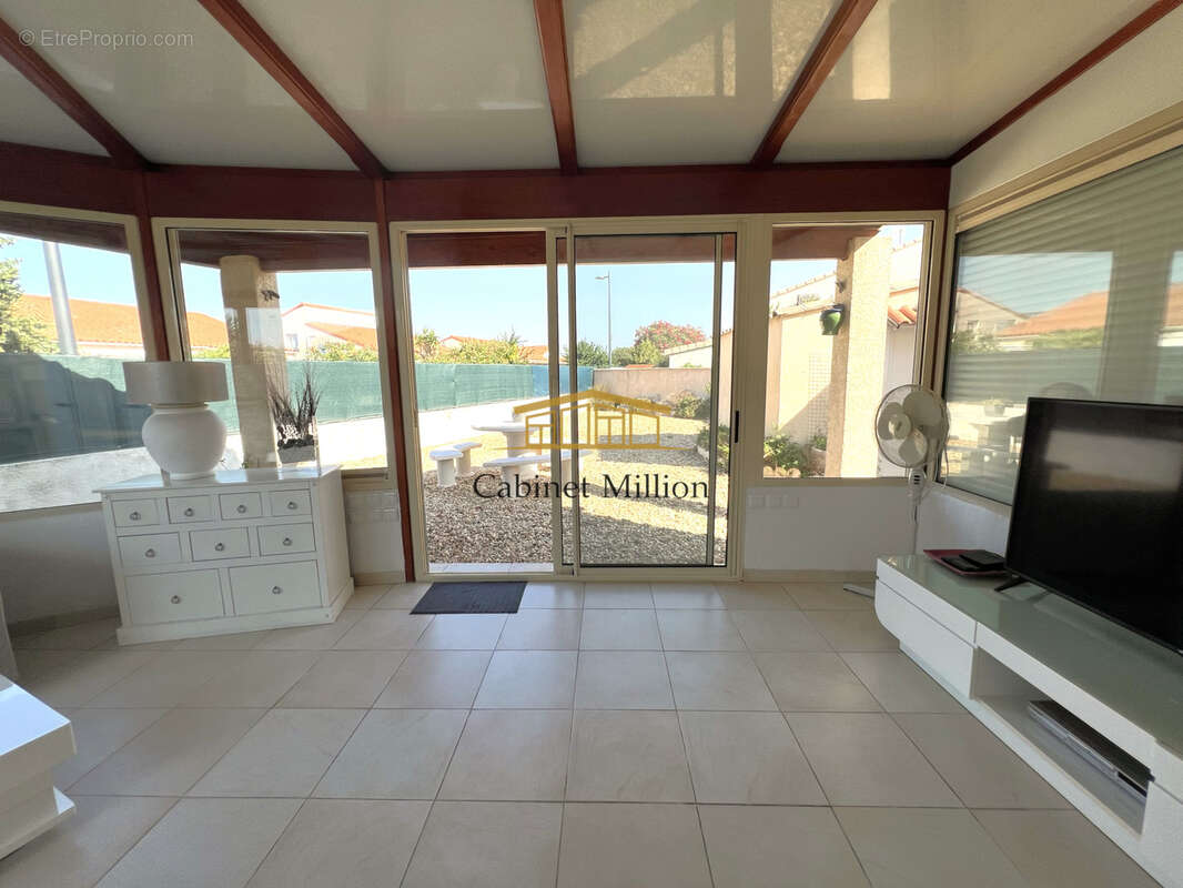 Maison T3 en résidence sécurisée - photo 8