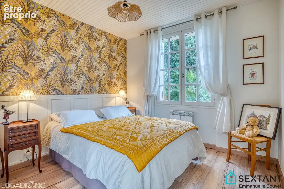 Charmante maison en pierre, situation privilégiée, piscine, 3 à 4 chambres, bureau, piscine, dépendance, sur 3250 m2 - photo 12