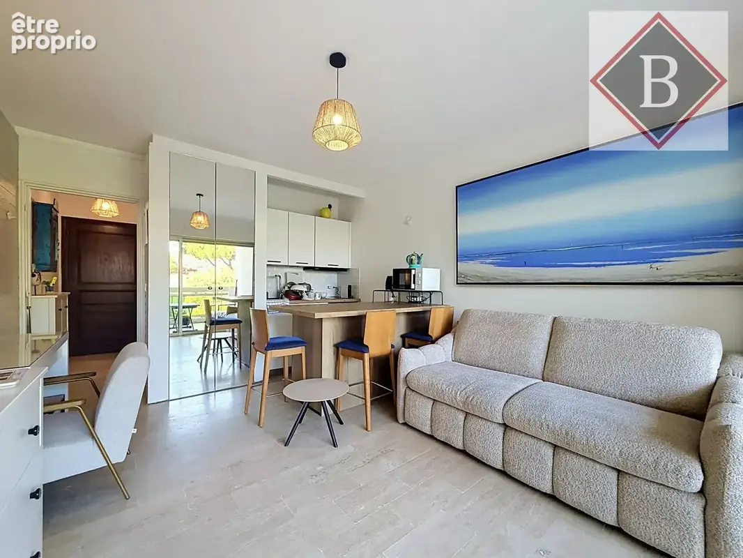 Appartement 1 pièce 23 m² à vendre à Cannes (06400) - photo 2