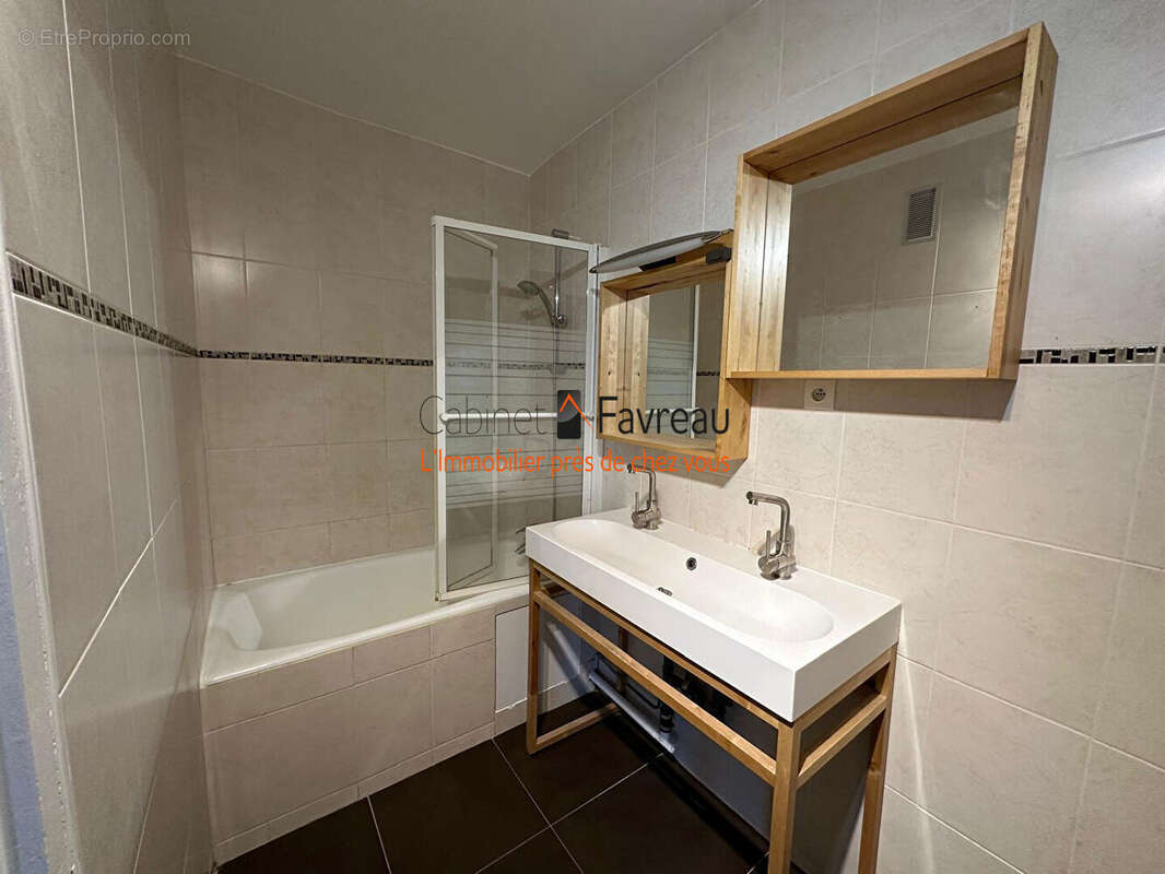 Appartement à L'HAY-LES-ROSES