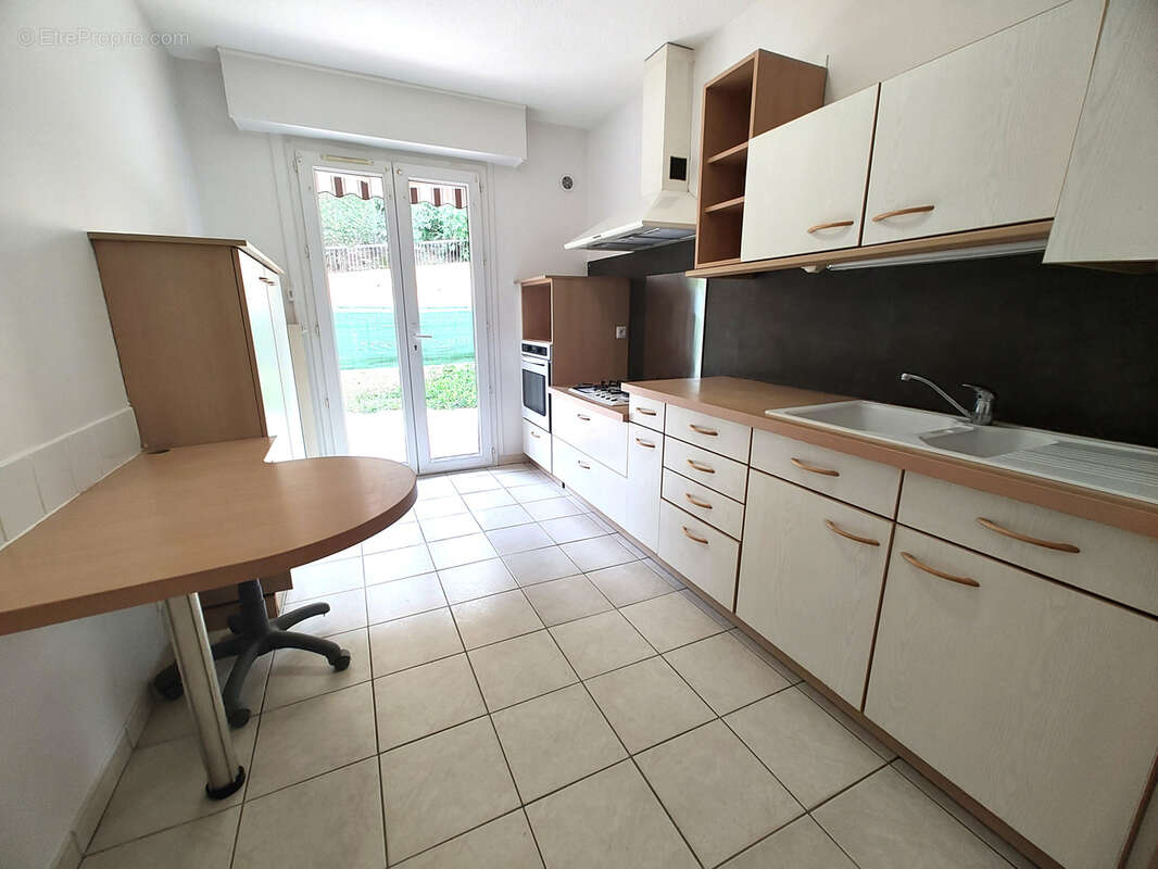 Appartement à HYERES