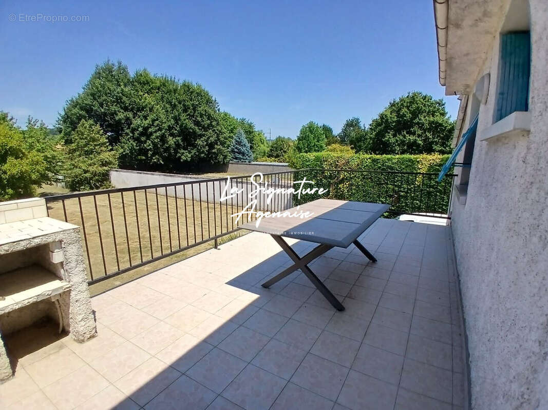 Maison 100 m² à Pommevic  - photo 9