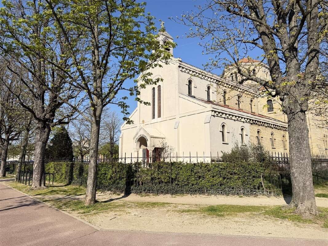 Appartement à SAINT-MAUR-DES-FOSSES