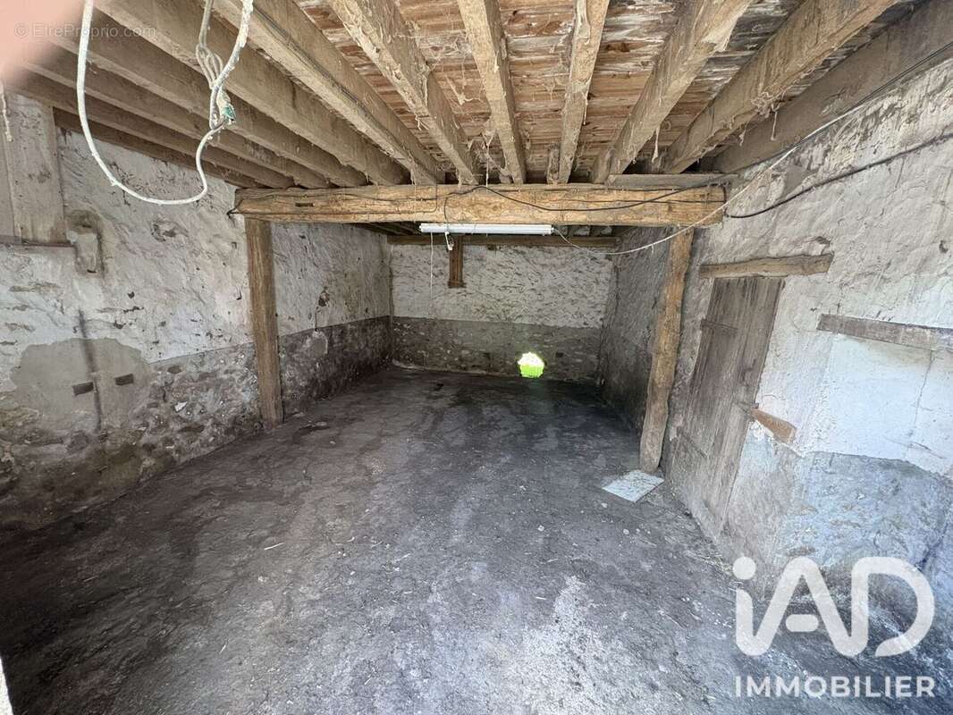 Maison 153 m² à Viffort  - photo 4