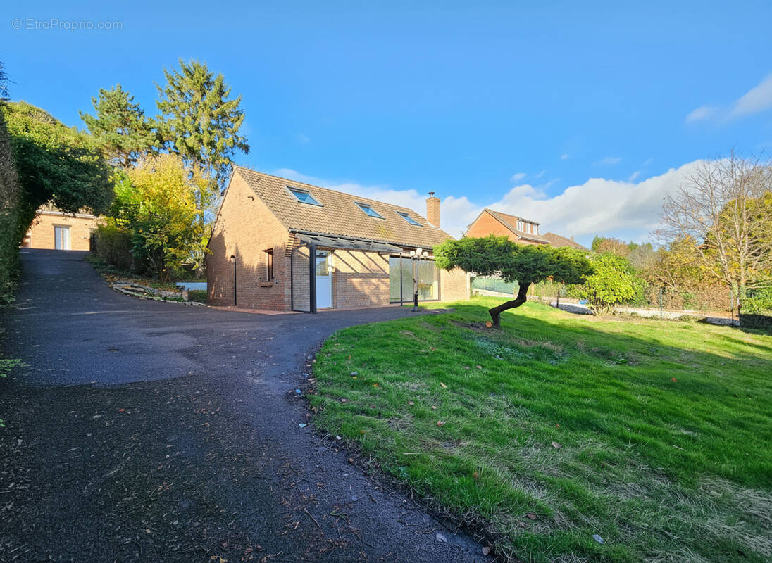 Maison à BRUAY-LA-BUISSIERE
