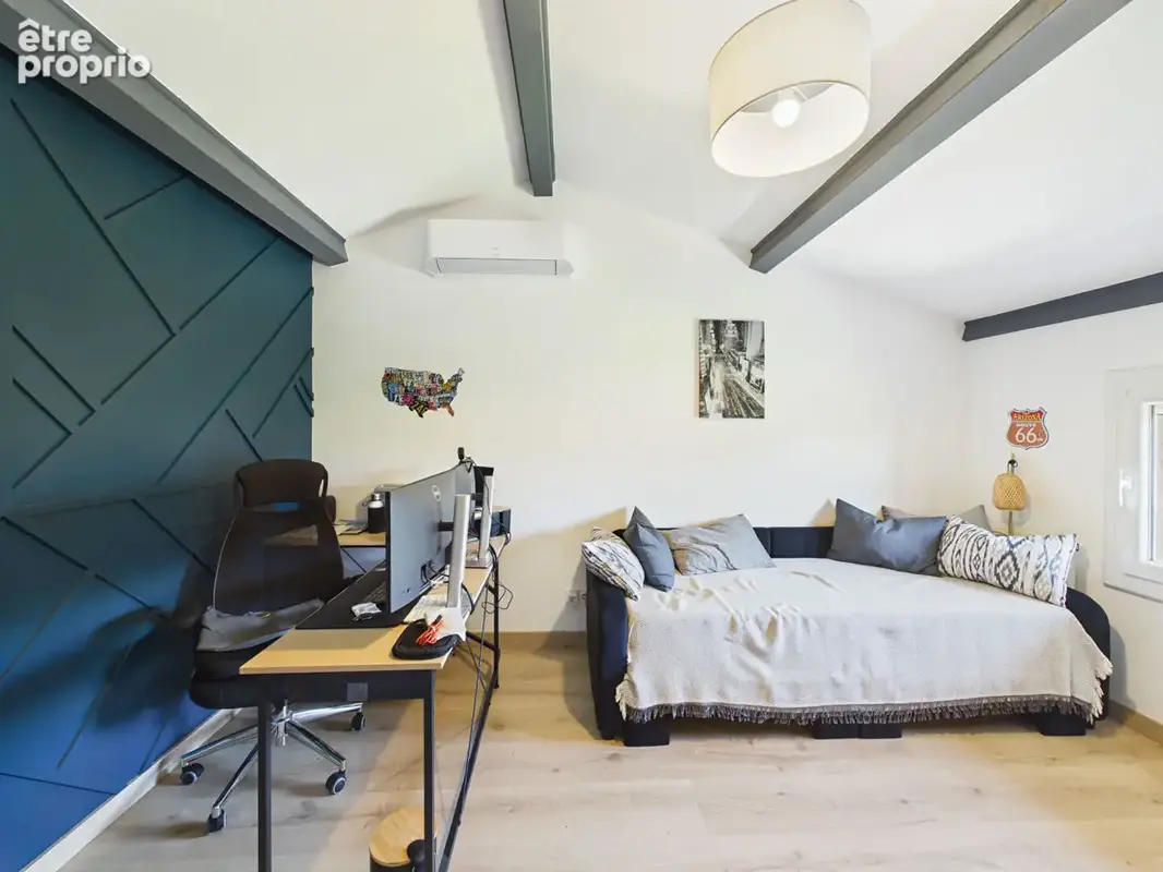 Maison  304m²  sur parcelle de 3304m² situee a st clair 07430 - photo 12