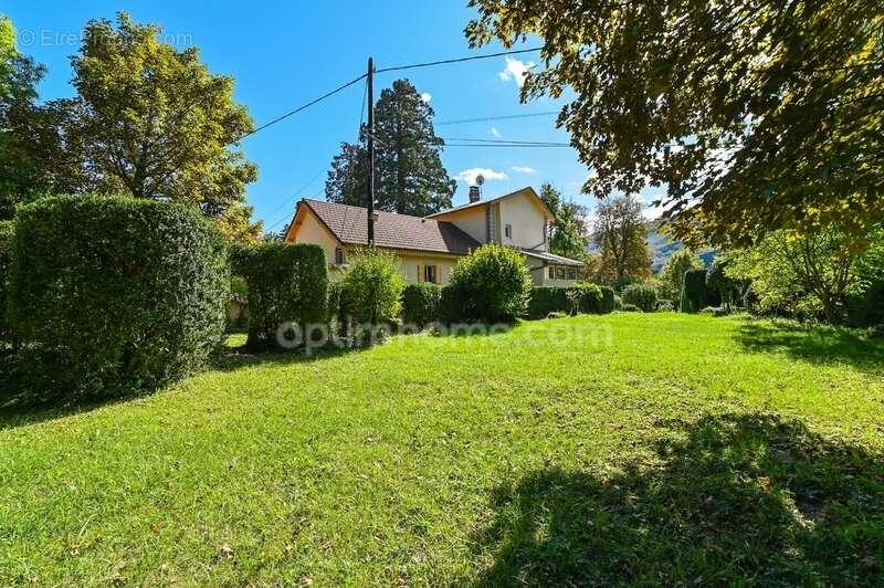 Maison à SAINT-PIERRE-D&#039;ARGENCON