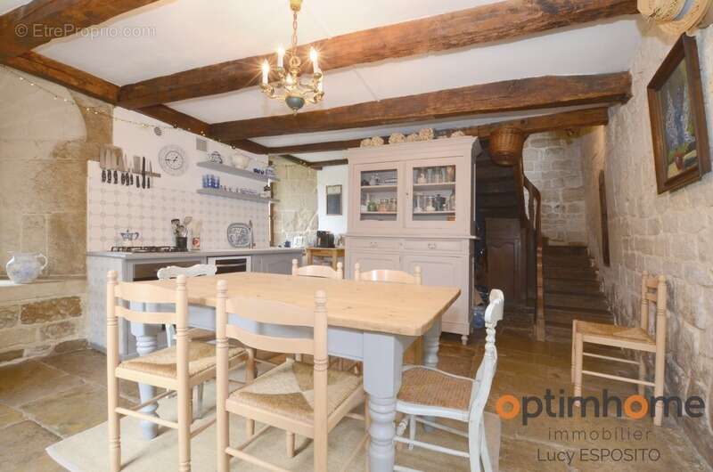 Maison à NANTEUIL-EN-VALLEE