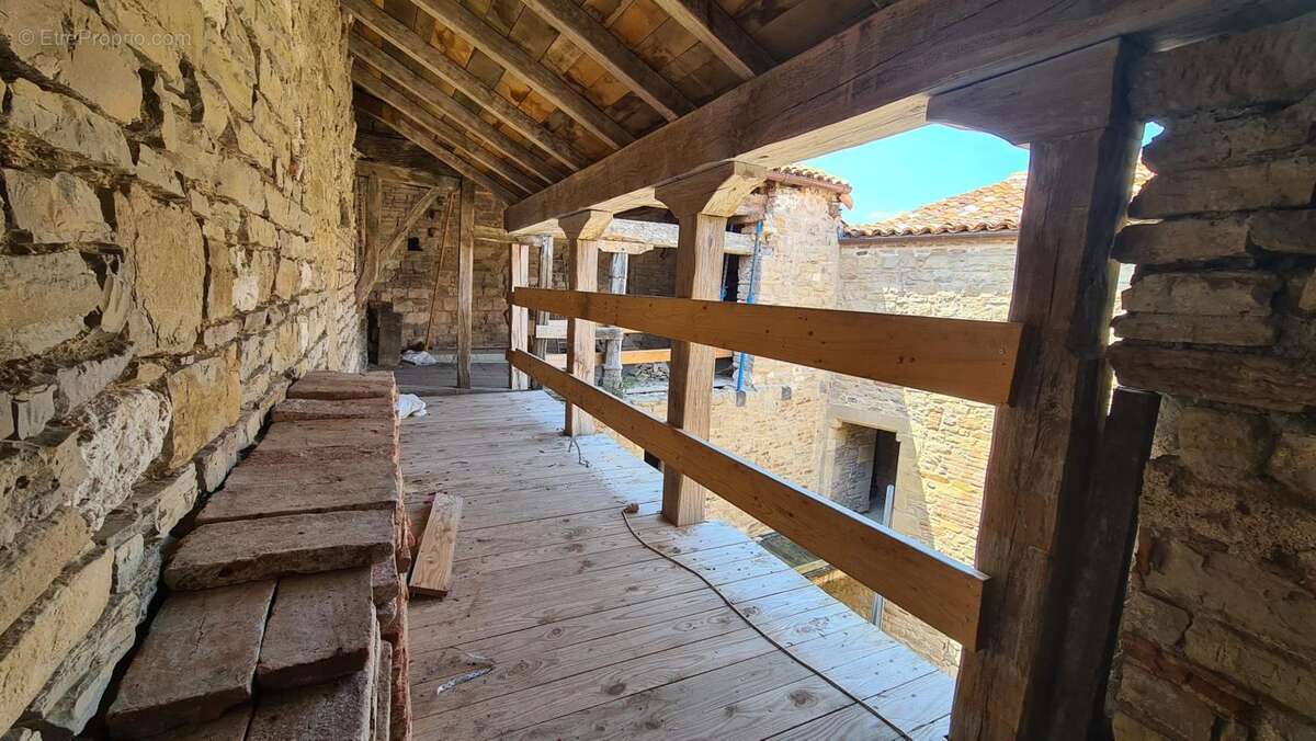 Appartement à CORDES-SUR-CIEL