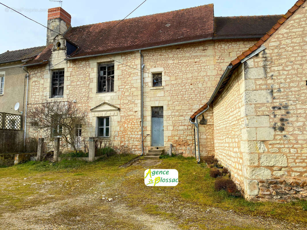 Maison à CHATELLERAULT