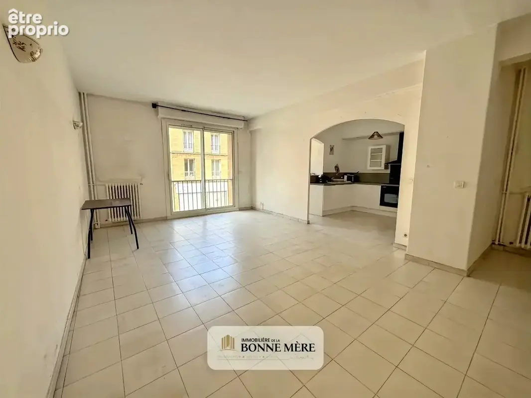 Appartement 3 pièces 78 m² à vendre à Marseille-2e (13002) - photo 2