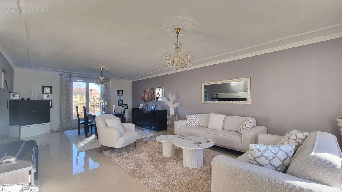 Maison à PONT-DU-CHATEAU