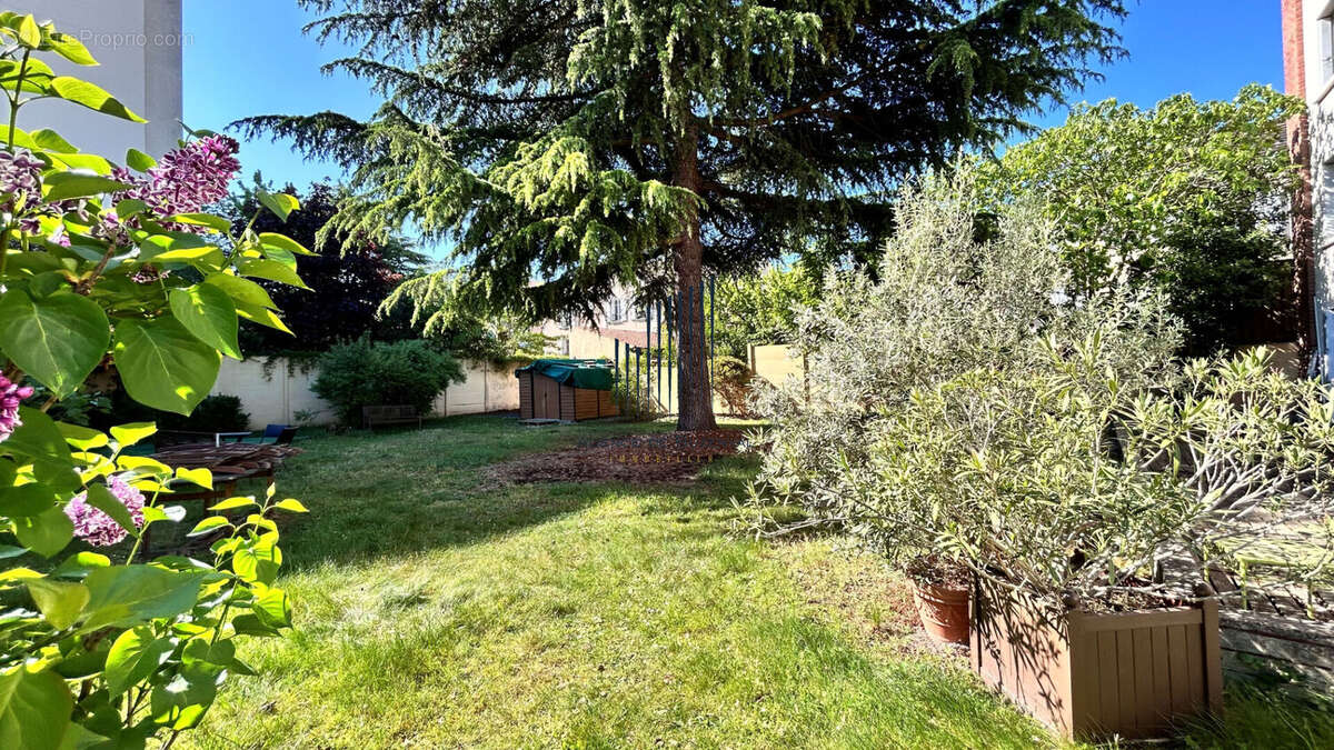 Appartement à RUEIL-MALMAISON