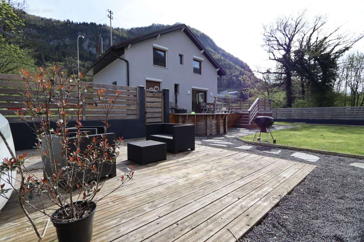 Maison à SAINT-JEOIRE