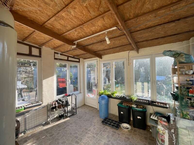 Maison à LA CELLE-DUNOISE