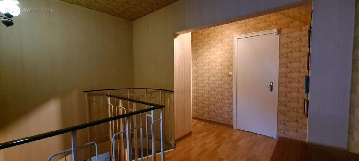 Maison à SAINT-SEBASTIEN-SUR-LOIRE