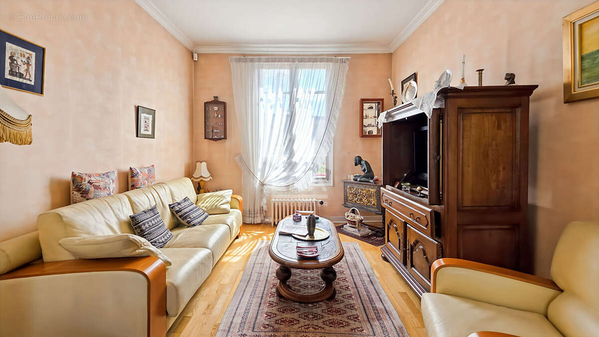 Maison à MONTREUIL