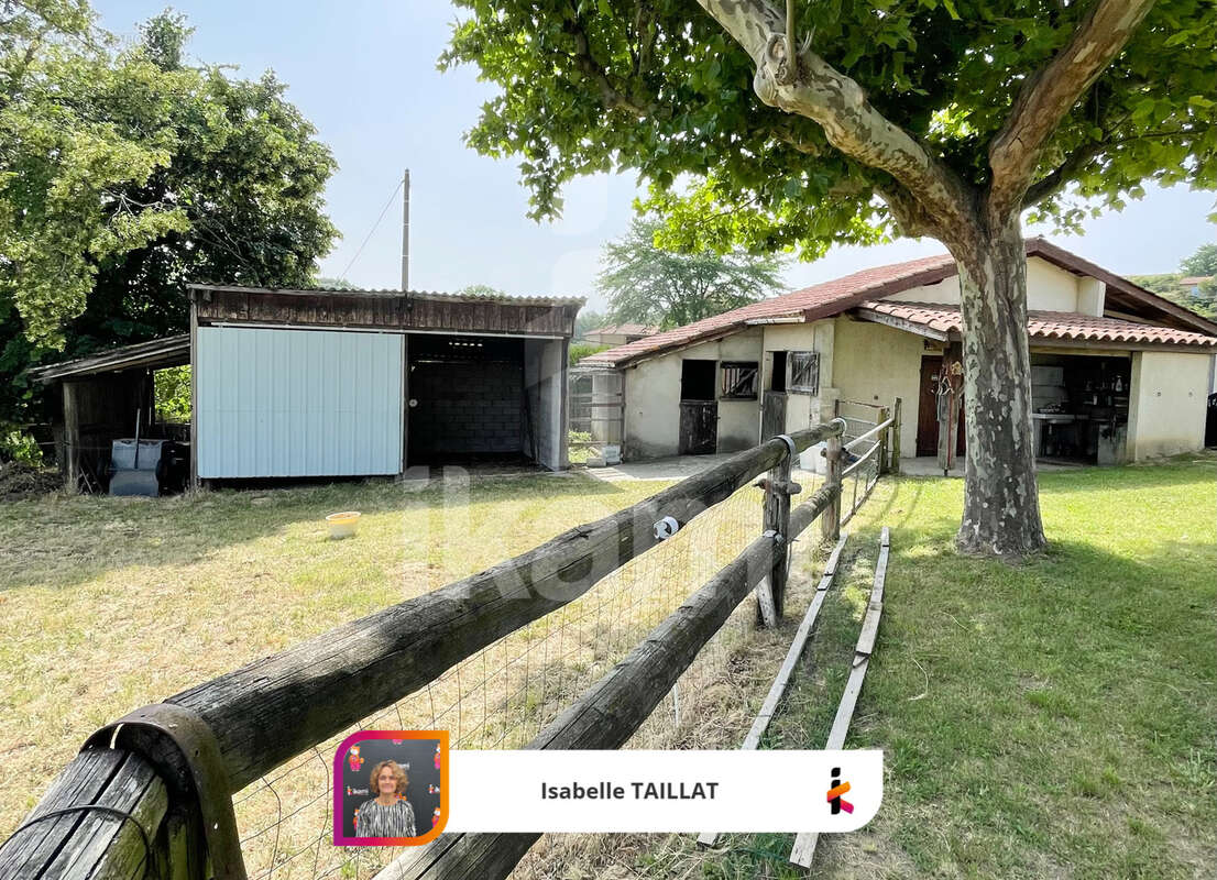 Maison à SAINT-DONAT-SUR-L'HERBASSE