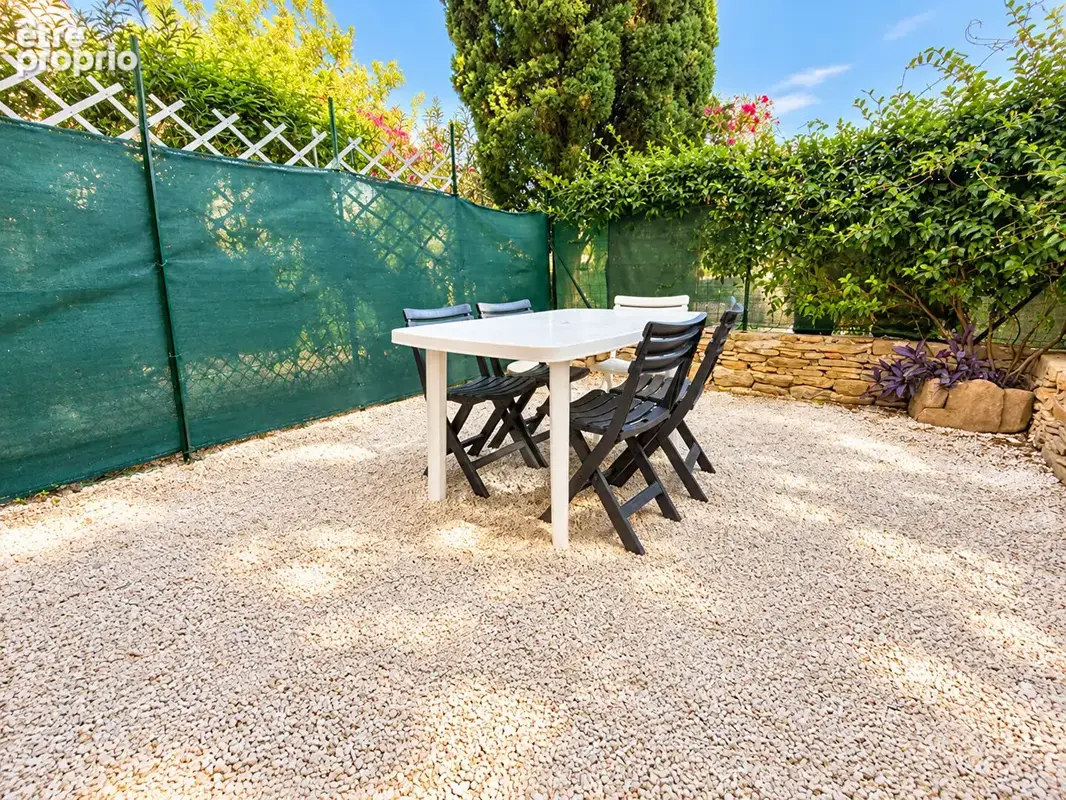 Appartement 1 pièce 28 m² rez-de-jardin parking privatif proche plage & port Saint-Mandrier-sur-Mer - photo 3