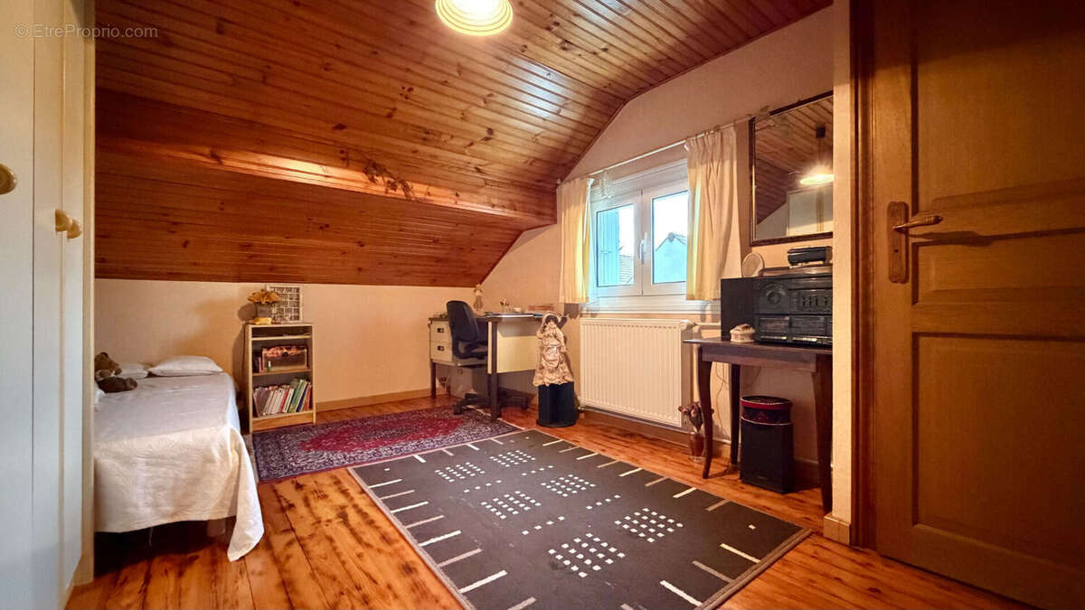 Maison à SAINTRY-SUR-SEINE