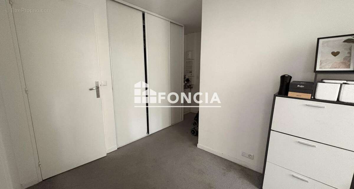 Appartement à FRESNES
