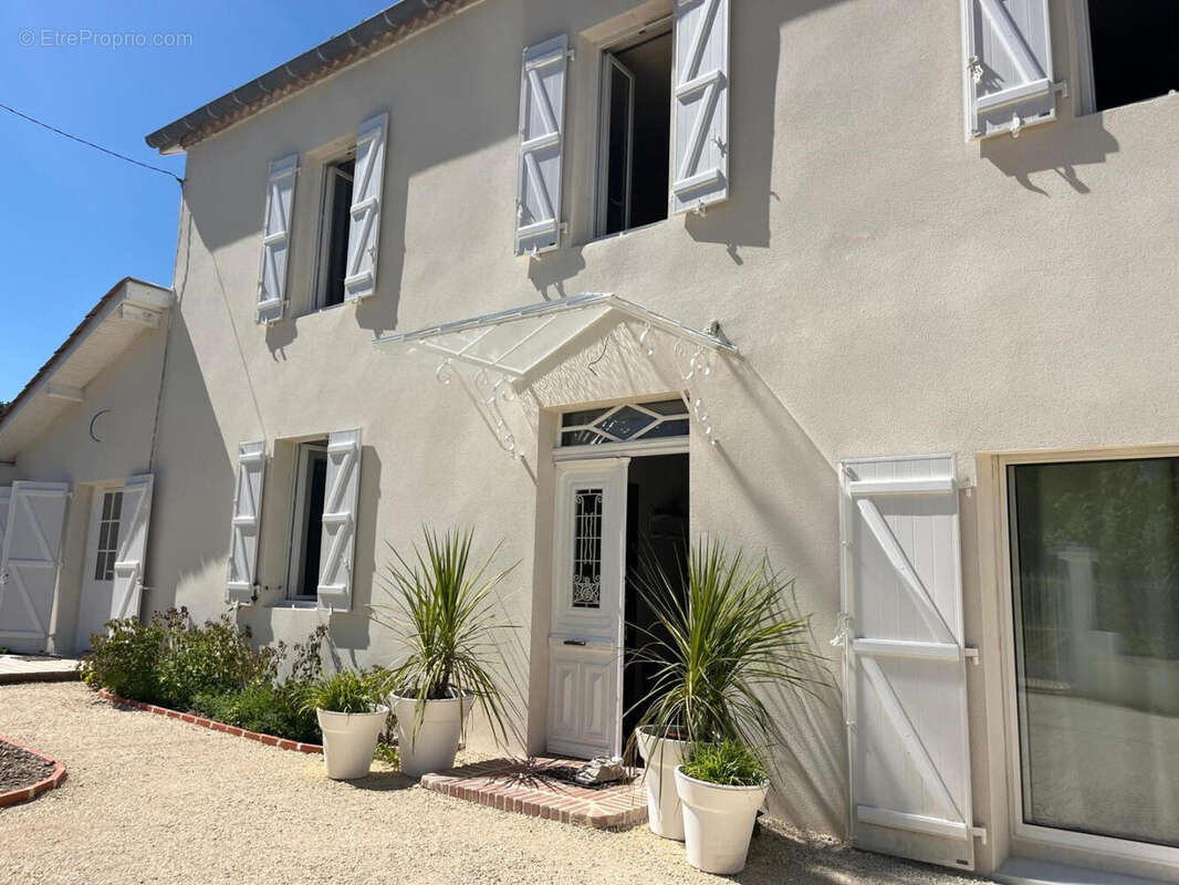 FACADE - Maison à MARCIAC