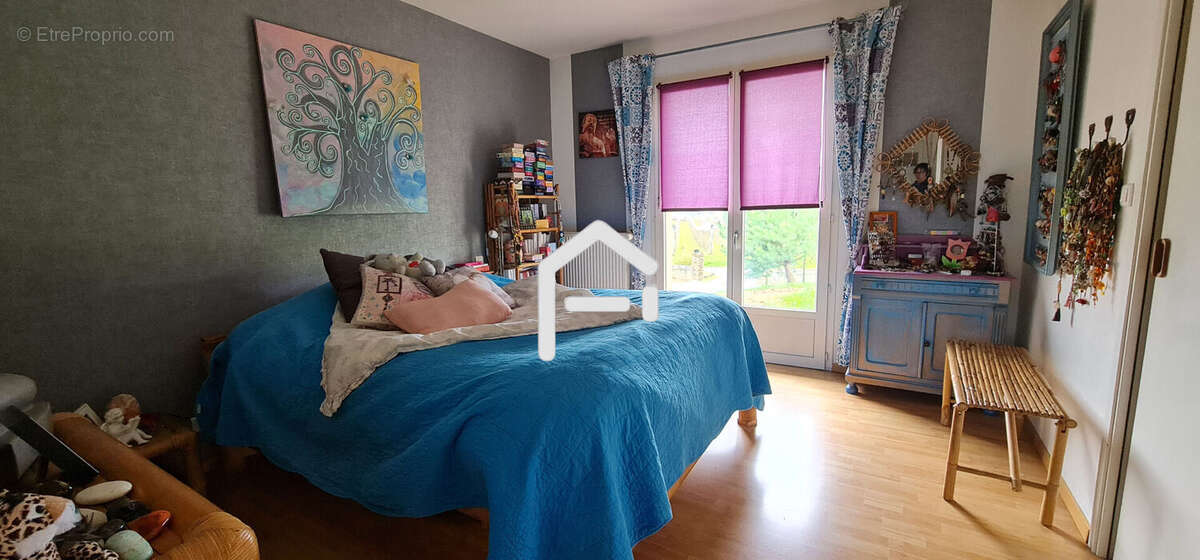 Maison à ARNAC-POMPADOUR