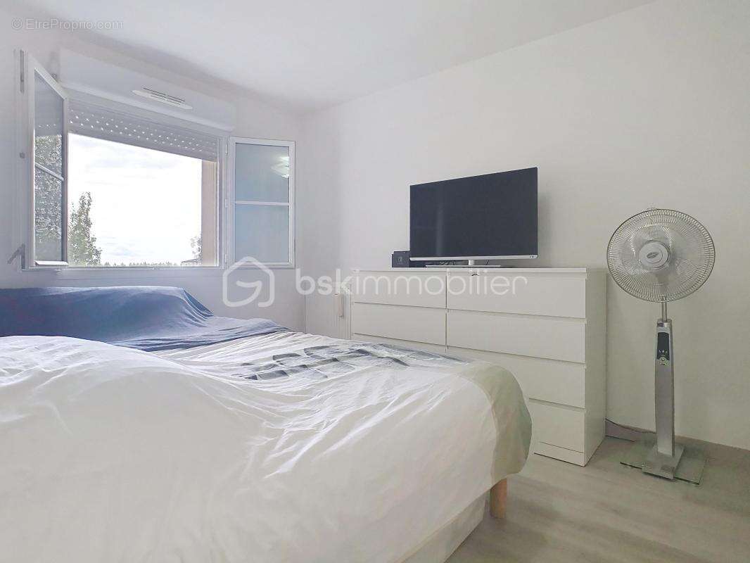 Appartement à SERRIS